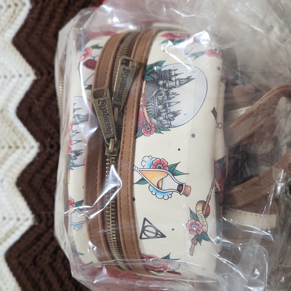 Loungefly Harry Potter backpack - Picture 4 of 6